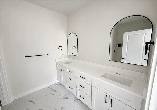 Photo 4 of Single family home for sale at 105 W Morgan St, Sedalia, MO 65301 | MLS# 2646521 | Listing updated on 2026-10-11