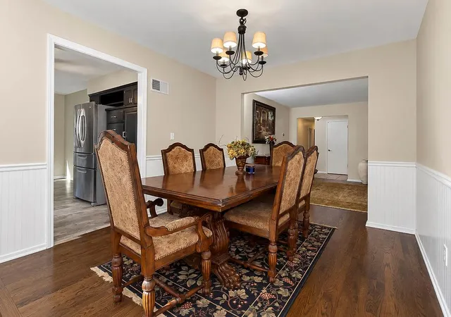 Photo 4 of Single family home for sale at 8148 NW Twin Oaks Dr, Kansas City, MO 64151 | MLS# 2646540 | Listing updated on 2026-10-11
