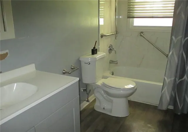 Photo 3 of Single family home for sale at 3811 S Delaware Ave, Independence, MO 64055 | MLS# 2646541 | Listing updated on 2026-10-11