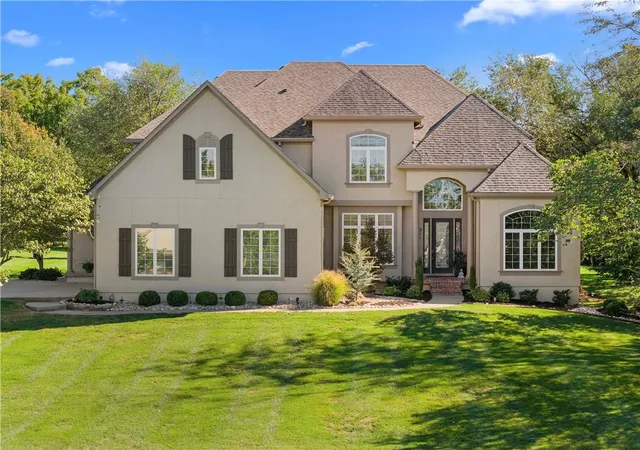 Photo 1 of Single family home for sale at 311 Nw Rockwood Ct, Lees Summit, MO 64081 | MLS# 2646542 | Listing updated on 2026-10-19