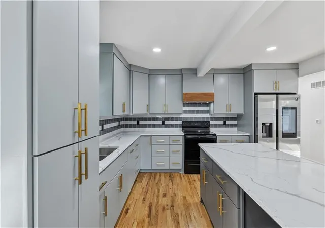 Photo 3 of Single family home for sale at 3410 Barnett Ave, Kansas City, KS 66102 | MLS# 2646551 | Listing updated on 2026-10-16