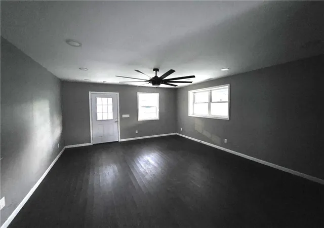 Photo 3 of Single family home for sale at 221 E 2nd Avenue, Garnett, KS 66032 | MLS# 2646573 | Listing updated on 2026-10-10