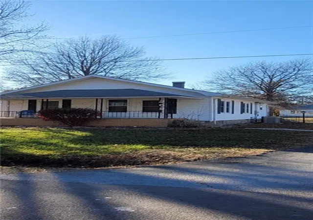 Photo 1 of Single family home for sale at 209 N Crawford St, Frontenac, KS 66763 | MLS# 2646575 | Listing updated on 2026-10-10