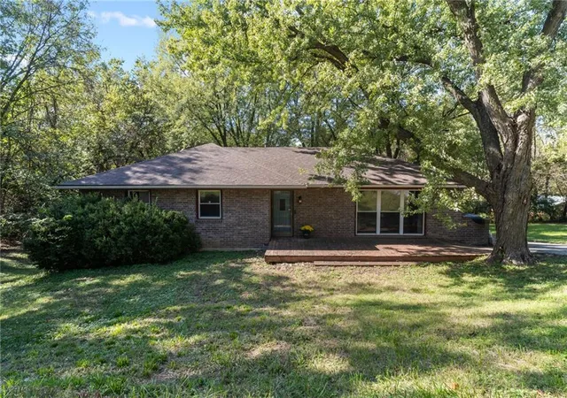 Photo 1 of Single family home for sale at 3524 N 73rd Drive, Kansas City, KS 66109 | MLS# 2646576 | Listing updated on 2026-10-23