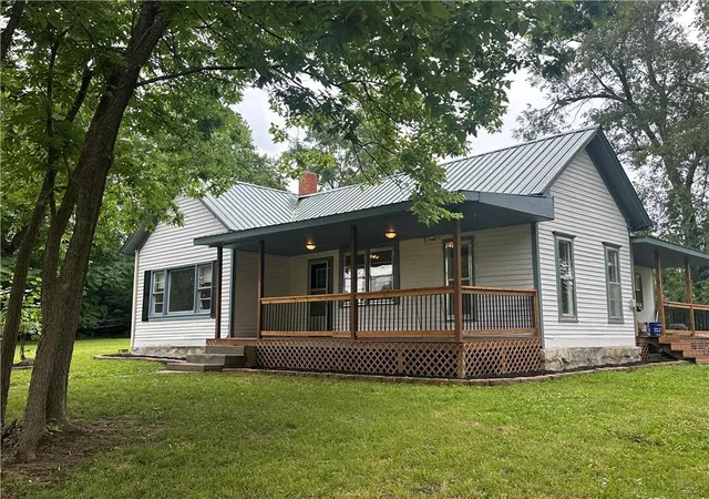 Photo 15 of Single family home for sale at 80 S Douglas St, Kingston, MO 64650 | MLS# 2646588 | Listing updated on 2026-10-11