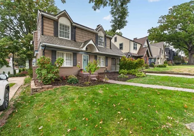 Photo 1 of Single family home for sale at 1272 W 71 Terrace, Kansas City, MO 64114 | MLS# 2646591 | Listing updated on 2026-10-29