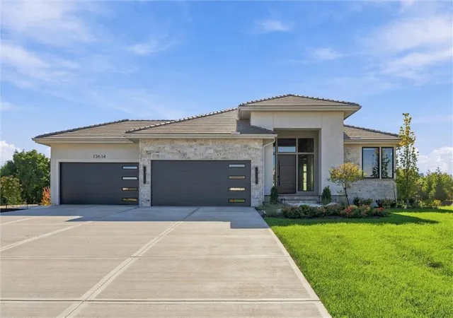 Photo 1 of Single family home for sale at 13614 Granada Dr, Overland Park, KS 66224 | MLS# 2646592 | Listing updated on 2026-10-16