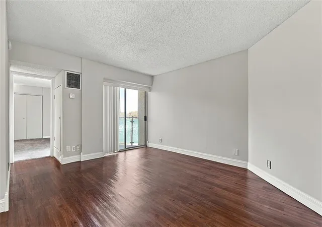 Photo 3 of Condo for sale at 3838 Rainbow Blvd #101, Kansas City, KS 66103 | MLS# 2646594 | Listing updated on 2026-10-15