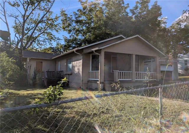 Photo 2 of Single family home for sale at 6744 Bales Ave, Kansas City, MO 64132 | MLS# 2646596 | Listing updated on 2026-10-11