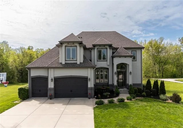 Photo 1 of Single family home for sale at 13017 Kelli Dr, Kearney, MO 64060 | MLS# 2646602 | Listing updated on 2026-10-13