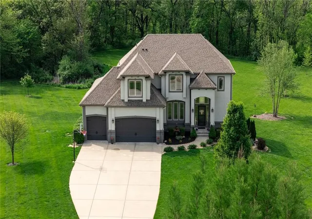 Photo 3 of Single family home for sale at 13017 Kelli Dr, Kearney, MO 64060 | MLS# 2646602 | Listing updated on 2026-10-13