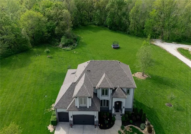 Photo 4 of Single family home for sale at 13017 Kelli Dr, Kearney, MO 64060 | MLS# 2646602 | Listing updated on 2026-10-13