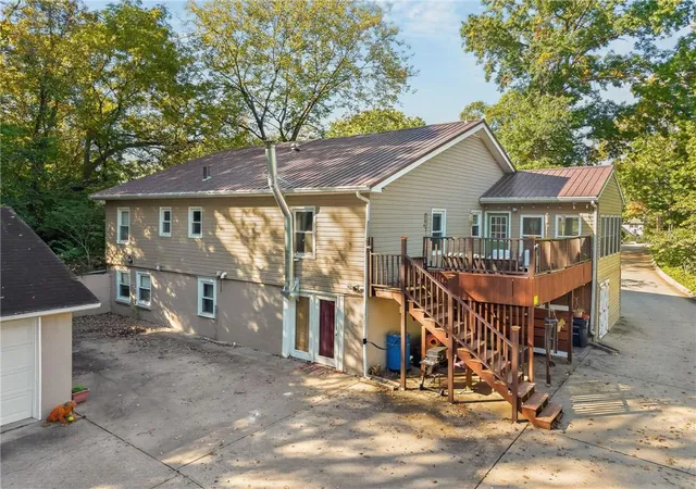 Photo 3 of Single family home for sale at 115 S Titus Ave, Excelsior Springs, MO 64024 | MLS# 2646610 | Listing updated on 2026-10-15