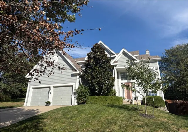 Photo 1 of Single family home for sale at 5727 N Ames Ave, Kansas City, MO 64151 | MLS# 2646617 | Listing updated on 2026-10-16