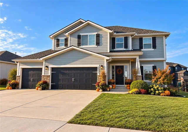 Photo 1 of Single family home for sale at 25211 W 148th Terrace, Olathe, KS 66061 | MLS# 2646625 | Listing updated on 2026-10-20