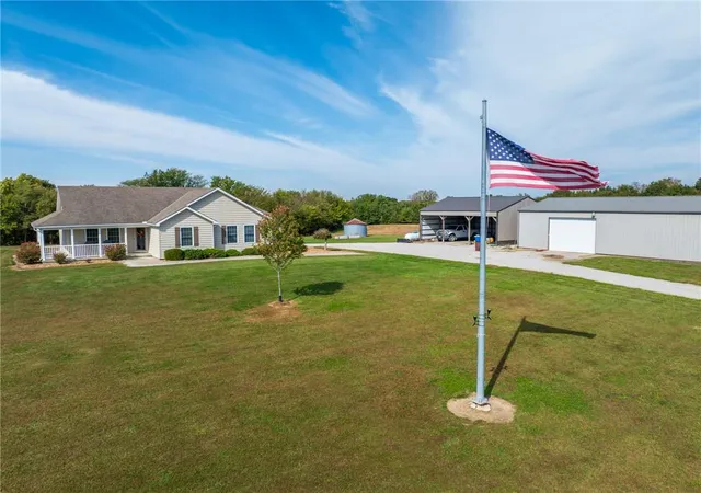 Photo 1 of Single family home for sale at 31659 180th Street, Kidder, MO 64649 | MLS# 2646628 | Listing updated on 2026-10-18
