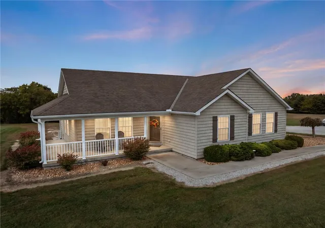 Photo 3 of Single family home for sale at 31659 180th Street, Kidder, MO 64649 | MLS# 2646628 | Listing updated on 2026-10-18