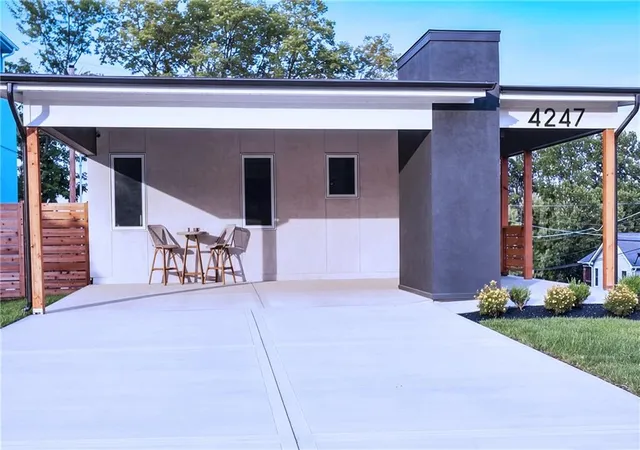Photo 1 of Single family home for sale at 4247 Tracy Ave, Kansas City, MO 64110 | MLS# 2646630 | Listing updated on 2026-10-27