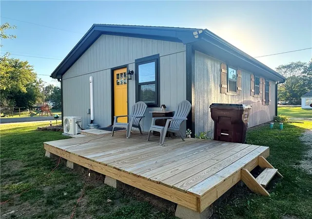 Photo 3 of Single family home for sale at 107 East 7th St, Urich, MO 64788 | MLS# 2646634 | Listing updated on 2026-10-17