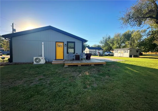 Photo 4 of Single family home for sale at 107 East 7th St, Urich, MO 64788 | MLS# 2646634 | Listing updated on 2026-10-17