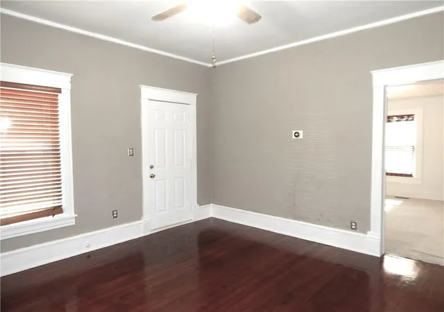 Photo 3 of Single family home for sale at 452 Water St, Liberty, MO 64068 | MLS# 2646635 | Listing updated on 2026-10-20