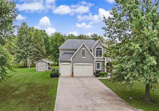 Photo 2 of Single family home for sale at 8755 Lynne Rd, De Soto, KS 66018 | MLS# 2646638 | Listing updated on 2026-10-28