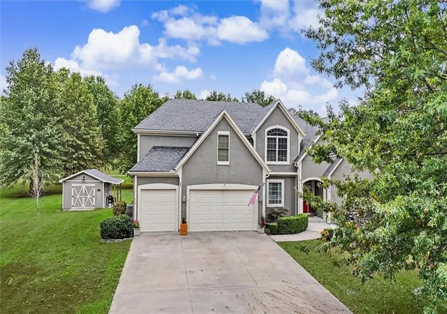 Photo 3 of Single family home for sale at 8755 Lynne Rd, De Soto, KS 66018 | MLS# 2646638 | Listing updated on 2026-10-28