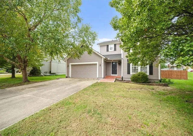 Photo 1 of Single family home for sale at 416 N Hickory St, Gardner, KS 66030 | MLS# 2646643 | Listing updated on 2026-10-23