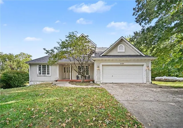 Photo 3 of Single family home for sale at 24909 E Blue Mills Rd, Independence, MO 64058 | MLS# 2646647 | Listing updated on 2026-10-14