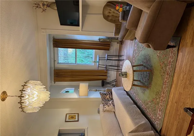 Photo 4 of Single family home for sale at 6 W 12th Street, Parkville, MO 64152 | MLS# 2646650 | Listing updated on 2026-10-20