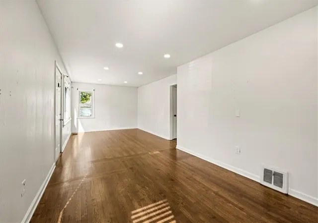 Photo 3 of Single family home for sale at 6739 Floyd St, Overland Park, KS 66204 | MLS# 2646660 | Listing updated on 2026-10-22