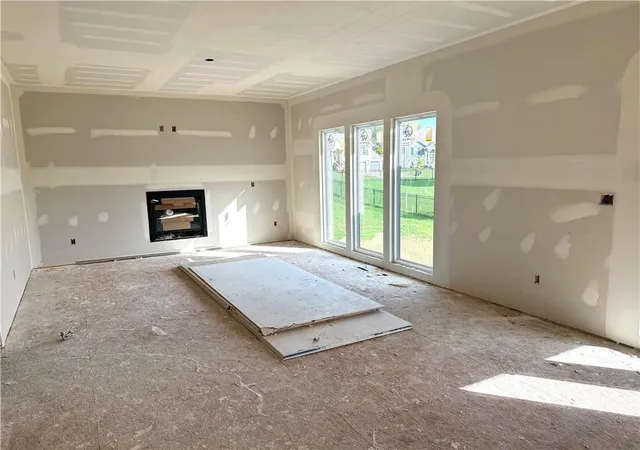 Photo 3 of Single family home for sale at 1105 Halle Dr, Kearney, MO 64060 | MLS# 2646665 | Listing updated on 2026-10-22