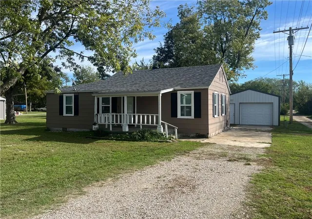 Photo 1 of Single family home for sale at 115 N 2nd Street, Chetopa, KS 67336 | MLS# 2646669 | Listing updated on 2026-10-14