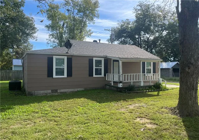 Photo 2 of Single family home for sale at 115 N 2nd Street, Chetopa, KS 67336 | MLS# 2646669 | Listing updated on 2026-10-14