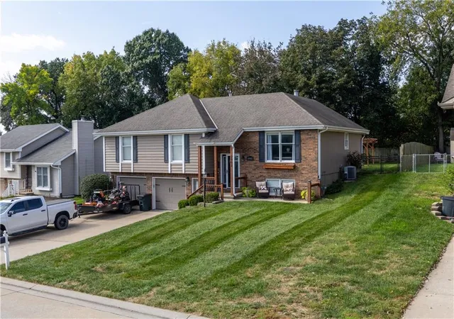 Photo 2 of Single family home for sale at 2902 North 39th Ter, Saint Joseph, MO 64506 | MLS# 2646672 | Listing updated on 2026-10-20
