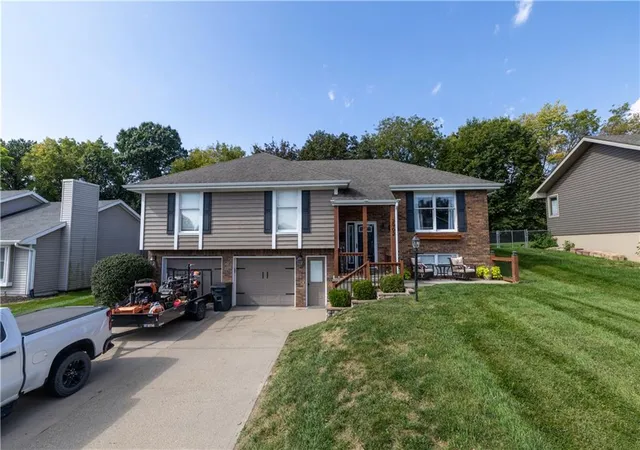 Photo 4 of Single family home for sale at 2902 North 39th Ter, Saint Joseph, MO 64506 | MLS# 2646672 | Listing updated on 2026-10-20