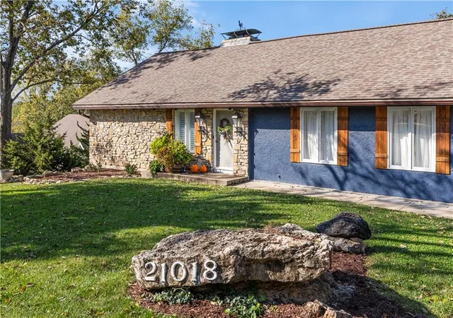 Photo 2 of Single family home for sale at 21018 Bittersweet Dr, Lenexa, KS 66220 | MLS# 2646683 | Listing updated on 2026-10-16