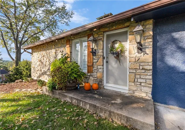 Photo 3 of Single family home for sale at 21018 Bittersweet Dr, Lenexa, KS 66220 | MLS# 2646683 | Listing updated on 2026-10-16