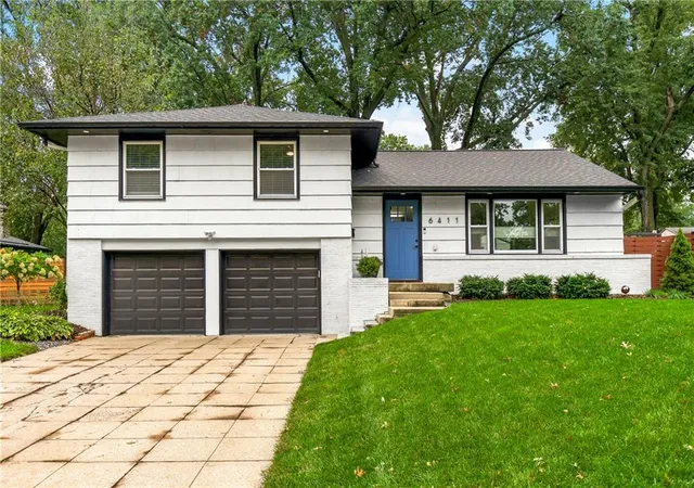 Photo 1 of Single family home for sale at 6411 W 77th Street, Overland Park, KS 66204 | MLS# 2646684 | Listing updated on 2026-10-18