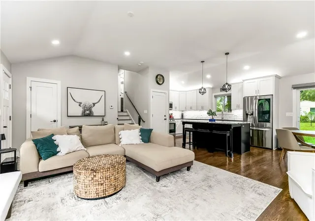 Photo 4 of Single family home for sale at 6411 W 77th Street, Overland Park, KS 66204 | MLS# 2646684 | Listing updated on 2026-10-18
