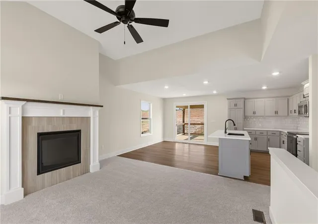 Photo 4 of Single family home for sale at 583 Skyview Ln, Liberty, MO 64068 | MLS# 2646686 | Listing updated on 2026-10-29