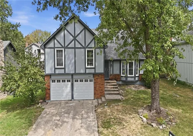 Photo 1 of Single family home for sale at 2004 E 144th Terrace, Olathe, KS 66062 | MLS# 2646688 | Listing updated on 2026-10-22