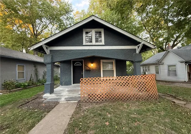 Photo 1 of Single family home for sale at 4412 Cambridge St, Kansas City, KS 66103 | MLS# 2646690 | Listing updated on 2026-10-14