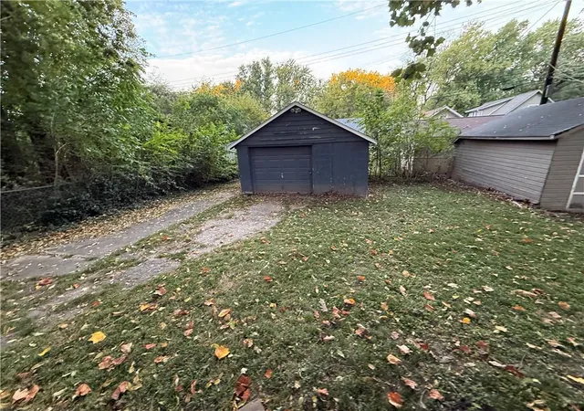 Photo 3 of Single family home for sale at 4412 Cambridge St, Kansas City, KS 66103 | MLS# 2646690 | Listing updated on 2026-10-14
