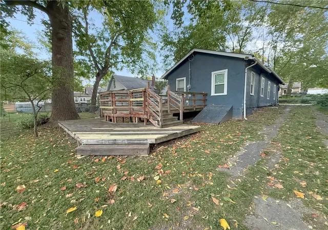 Photo 4 of Single family home for sale at 4412 Cambridge St, Kansas City, KS 66103 | MLS# 2646690 | Listing updated on 2026-10-14