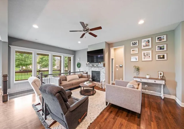 Photo 4 of Single family home for sale at 24315 W 91st Place, Lenexa, KS 66227 | MLS# 2646697 | Listing updated on 2026-10-18