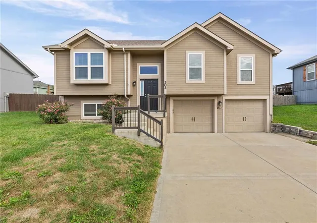 Photo 1 of Single family home for sale at 502 193rd Street, Smithville, MO 64089 | MLS# 2646706 | Listing updated on 2026-10-15