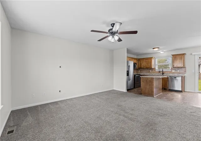 Photo 4 of Single family home for sale at 502 193rd Street, Smithville, MO 64089 | MLS# 2646706 | Listing updated on 2026-10-15