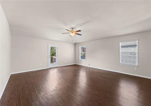 Photo 4 of Single family home for sale at 17176 S Kill Crk Rd, Gardner, KS 66030 | MLS# 2646709 | Listing updated on 2026-10-15