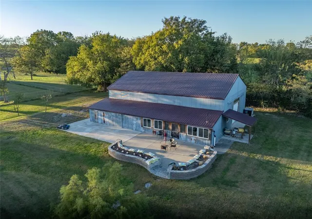Photo 1 of Sale Pending at 21583 Hadsall Rd, Parker, KS 66072 | MLS# 2646713 | Listing updated on 2026-10-19